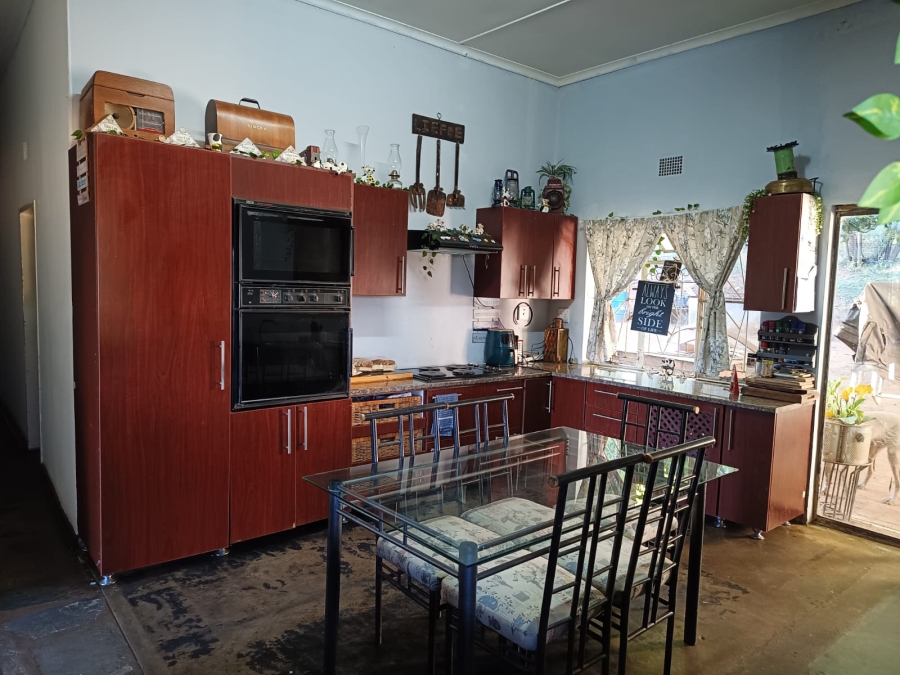 5 Bedroom Property for Sale in Koster North West
